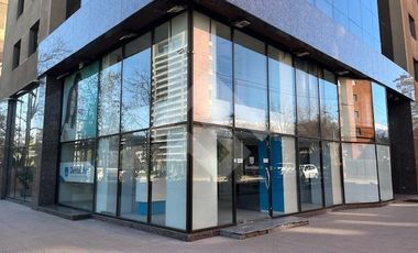 Local Comercial en Venta en Americo Vespucio y Del Inca