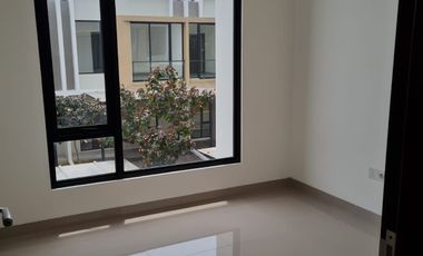 Disewa murah Rumah PIK MIle 6x10 2+1BR semi furnish min 2thn