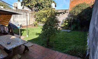 LOTE EN VENTA EN SAN ANDRES CON CASA DE 3 AMB