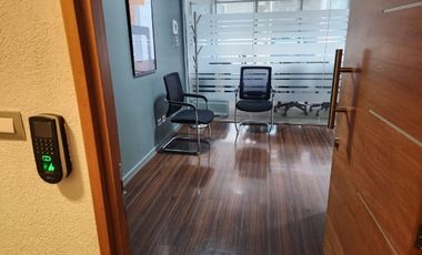 ESPECTACULAR OFICINA AMOBLADA CERRO EL PLOMO/ LAS CONDES