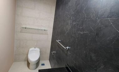 Casa en venta en Fracc. Paseo de la Reina- Diseño interior 100% exclusivo