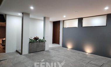 Casa en venta en Fracc. Paseo de la Reina- Diseño interior 100% exclusivo