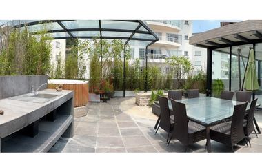 Tu Oasis Privado en la Ciudad: Penthouse de 357 m² en Lomas del Río.