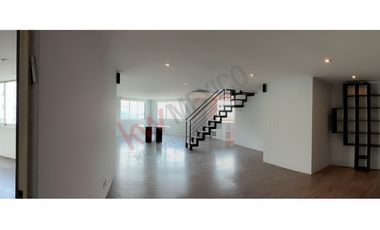 Tu Oasis Privado en la Ciudad: Penthouse de 357 m² en Lomas del Río.