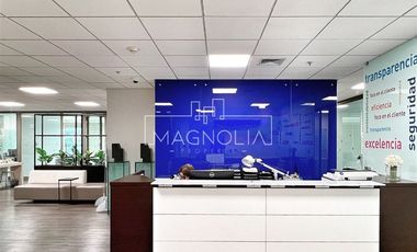 Oficina en Arriendo en A pasos del Metro El Golf