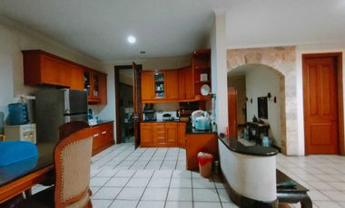 Dijual Rumah Mewah Dan Bagus di Mega Kebon Jeruk, Jakarta Barat