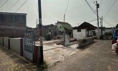 TANAH + RUMAH MURAH DEKAT JL KUSUMANEGARA UMBULHARJO KOTA YOGYAKARTA