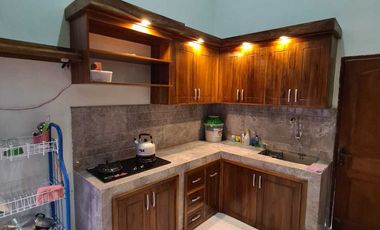 RUMAH 2 LANTAI BUAT HOMESTAY STRATEGIS MURAH DEKAT JL BUGISAN YOGYA