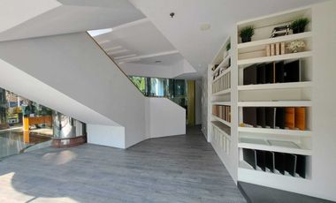 Sewa Space Utk Resto, Bank, Retail 531 m2 di Palma One Kuningan, Nego