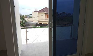 DIJUAL RUMAH MEWAH I-TOWN JALAN RESIDEN ABDUL ROZAK PALEMBANG