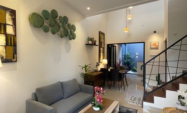 Rumah Baru 2 lantai, dekat kampus UII, Stadion Maguwoharjo dan RS