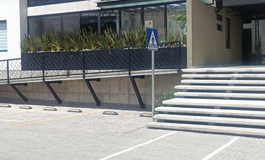 Departamento de lujo en renta planta baja Metepec, 10 minutos Tec Milenio 5 min UVM