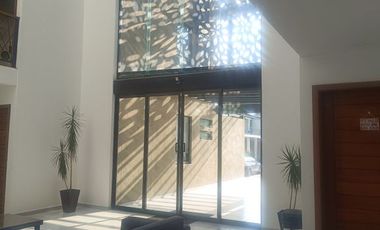 Departamento de lujo en renta planta baja Metepec, 10 minutos Tec Milenio 5 min UVM