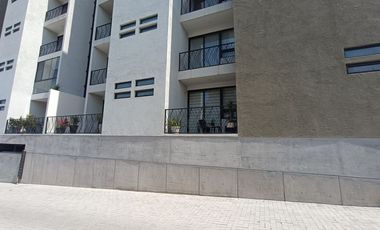 Departamento de lujo en renta planta baja Metepec, 10 minutos Tec Milenio 5 min UVM