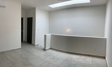 Renta Casa Nueva en Residencial Alina, zona Carretera Nacional,  Monterrey
