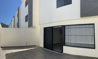 Renta Casa Nueva en Residencial Alina, zona Carretera Nacional,  Monterrey
