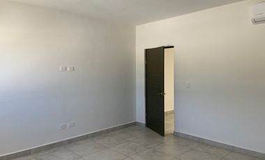 Renta Casa Nueva en Residencial Alina, zona Carretera Nacional,  Monterrey