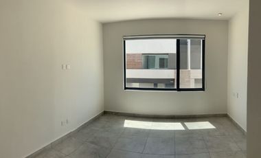 Renta Casa Nueva en Residencial Alina, zona Carretera Nacional,  Monterrey
