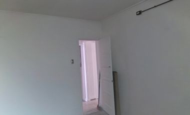 CASA  CON 8 OFICINAS U DORMITORIOS  BARRIO UNIVERSITARIO