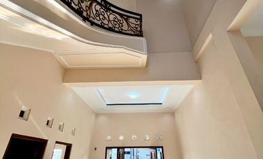 Rumah baru desain Klasik dekat pasar Ngipik Banguntapan