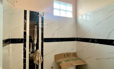 Rumah baru desain Klasik dekat pasar Ngipik Banguntapan