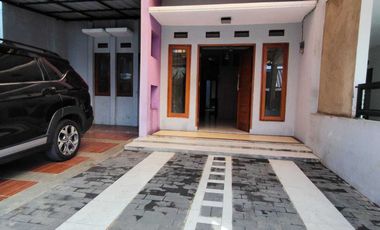 KEREN BANGET NIH RUMAH SIAP.HUNI 2 LANTAI ANTAPANI TENGAH BANDUNG