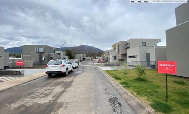 Casa a estrenar en sector Nogales 3D3B