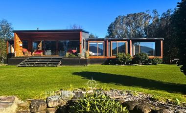 Exclusiva casa orilla de lago en el mejor sector de Panguipulli