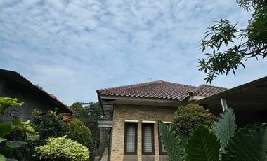 DIJUAL CEPAT (BU) RUMAH COCOK UNTUK USAHA DAN TEMPAT TINGGAL
