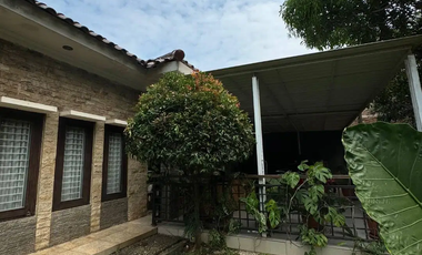 DIJUAL CEPAT (BU) RUMAH COCOK UNTUK USAHA DAN TEMPAT TINGGAL