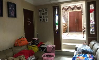 Dijual rumah modern minimalis 2 lantai, lokasi strategis, full furnish