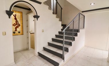 DOS CASAS EN VENTA ZONA VISTA BELLA