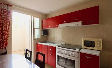 CASA EN VENTA EN MORELIA, FRACC. JARDINES DE VISTA BELLA.