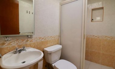 CASA EN VENTA EN MORELIA, FRACC. JARDINES DE VISTA BELLA.