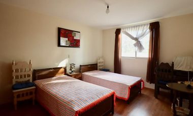 CASA EN VENTA EN MORELIA, FRACC. JARDINES DE VISTA BELLA.