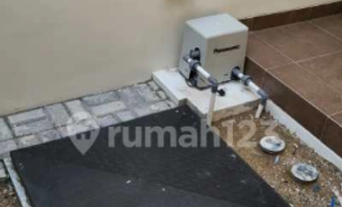 Rumah kontrakan rapih siap huni di cluster Regia Sumarecon Crown Bekas