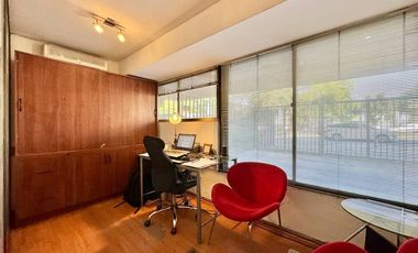 Amplio Local Comercial u Oficina en Manquehue Sur