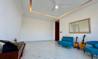 Residencia de Lujo en Venta - Lagos del Sol - Vista al Lago