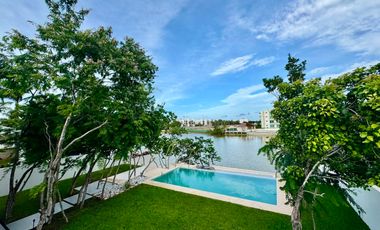 Residencia de Lujo en Venta - Lagos del Sol - Vista al Lago