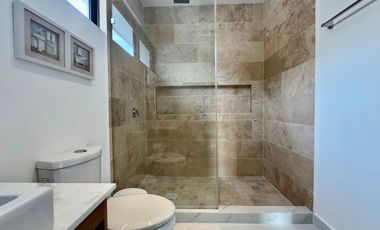 Residencia de Lujo en Venta - Lagos del Sol - Vista al Lago