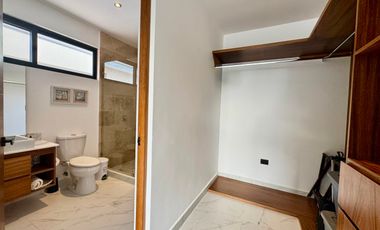 Residencia de Lujo en Venta - Lagos del Sol - Vista al Lago