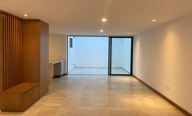 Casa en urbanización, sector Av. Solano
