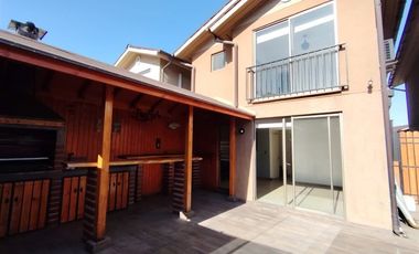 Casa en Venta en Alberto Undurraga cercano a Lincoln College