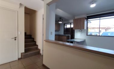Casa en Venta en Alberto Undurraga cercano a Lincoln College