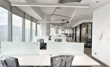 Oficina en Arriendo en Perfecta conectividad Las Condes Vitacura