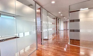Oficina en Arriendo en Perfecta conectividad Las Condes Vitacura