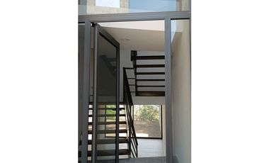 RENTO CASA NUEVA AMPLIA CON JARDIN EN TLAXCALA