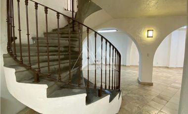 Venta ó Renta de Edificio Comercial  en el Centro de Cuernavaca Mor.