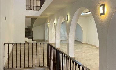 Venta ó Renta de Edificio Comercial  en el Centro de Cuernavaca Mor.