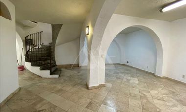 Venta ó Renta de Edificio Comercial  en el Centro de Cuernavaca Mor.